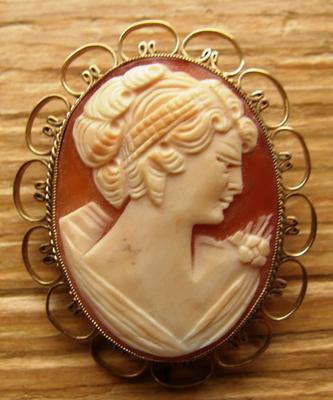 Faces Give Clues to Cameo Jewelry Age, Materials - Antique Trader