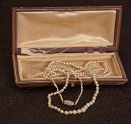 Where To Sell Vintage Natural Pearls